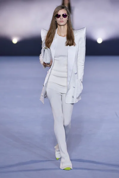 Look 57